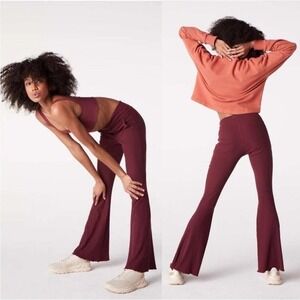 OUTDOOR VOICES | Maroon Superform Ribbed Flare Pants